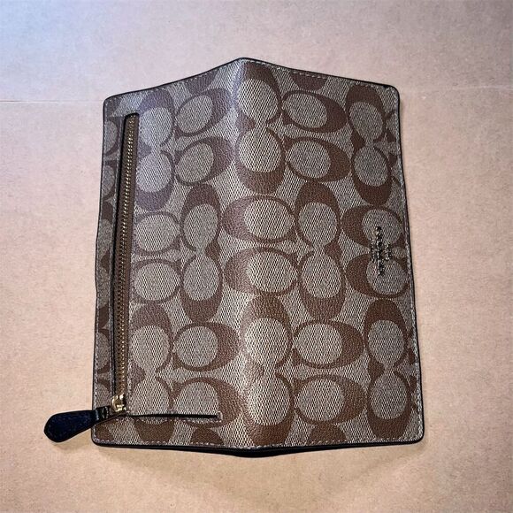 COACH Slim Wallet PreLoved Good Condition AUTHENTIC - Picture 4 of 5
